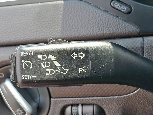 Used 2012 Volkswagen Jetta SE FWD image 24