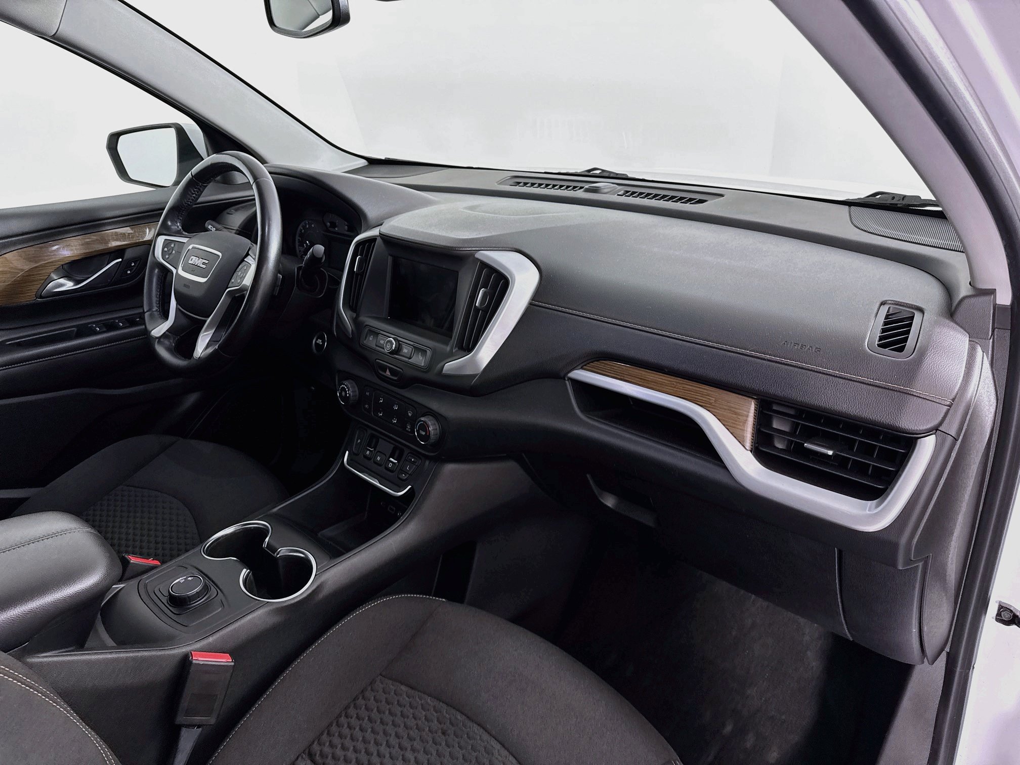Used 2018 GMC Terrain SLE FWD image 26