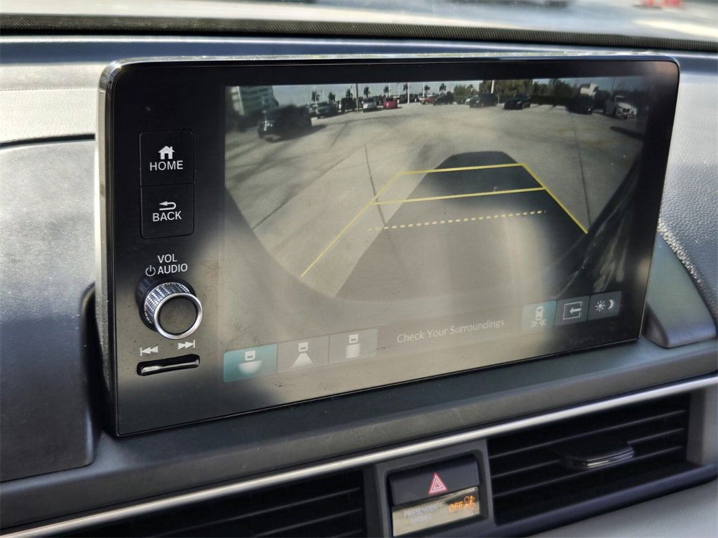 Used 2023 Honda Pilot Touring image 22