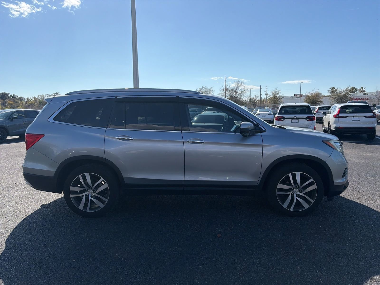 Used 2018 Honda Pilot Touring image 8