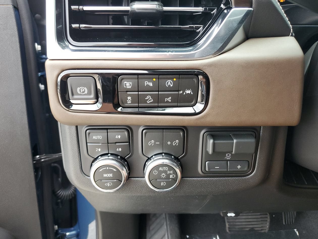 New 2026 GMC Yukon XL Denali Ultimate AWD/4WD image 29