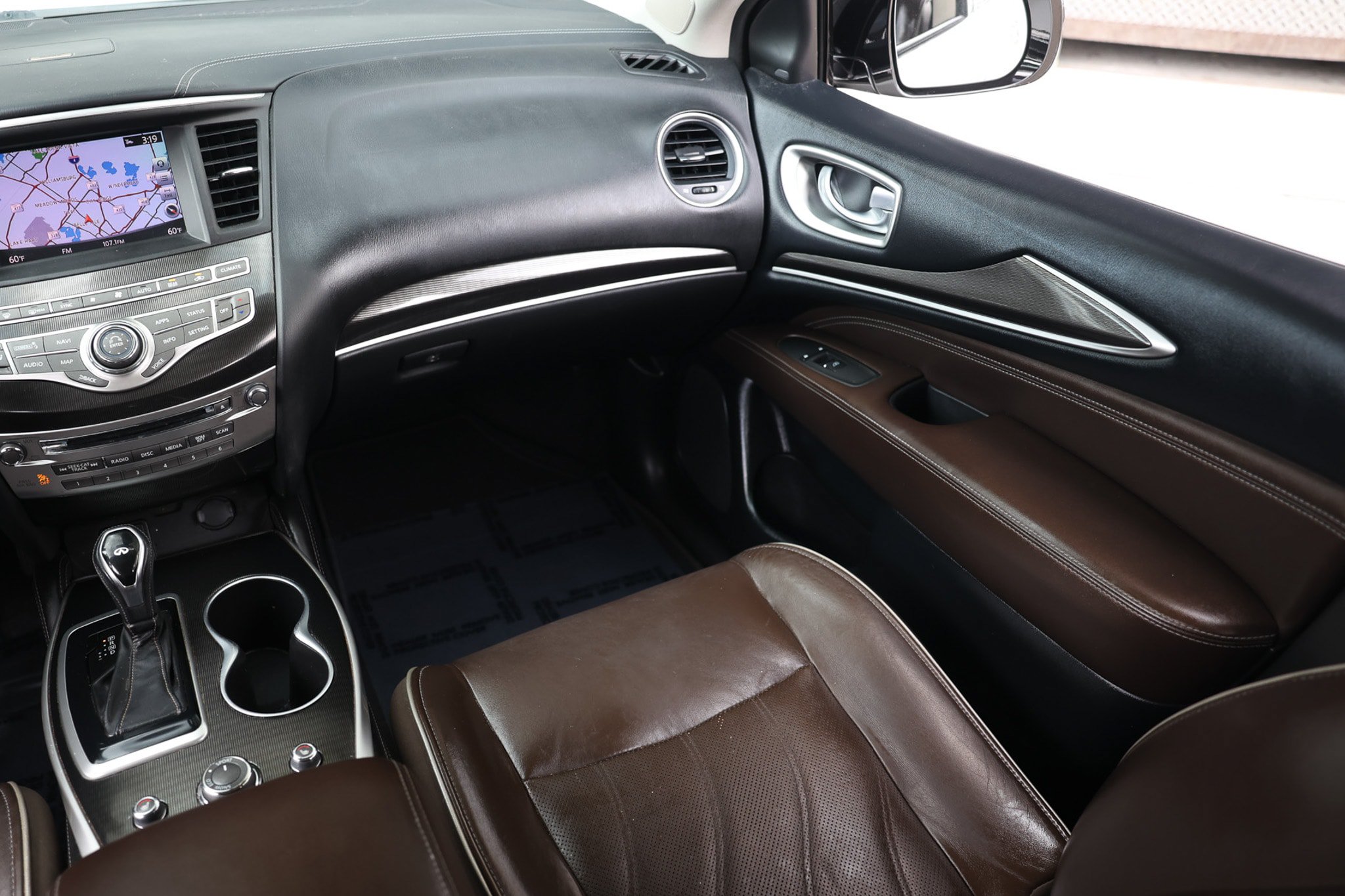 Used 2019 INFINITI QX60 Luxe w/ Essential Package FWD image 26