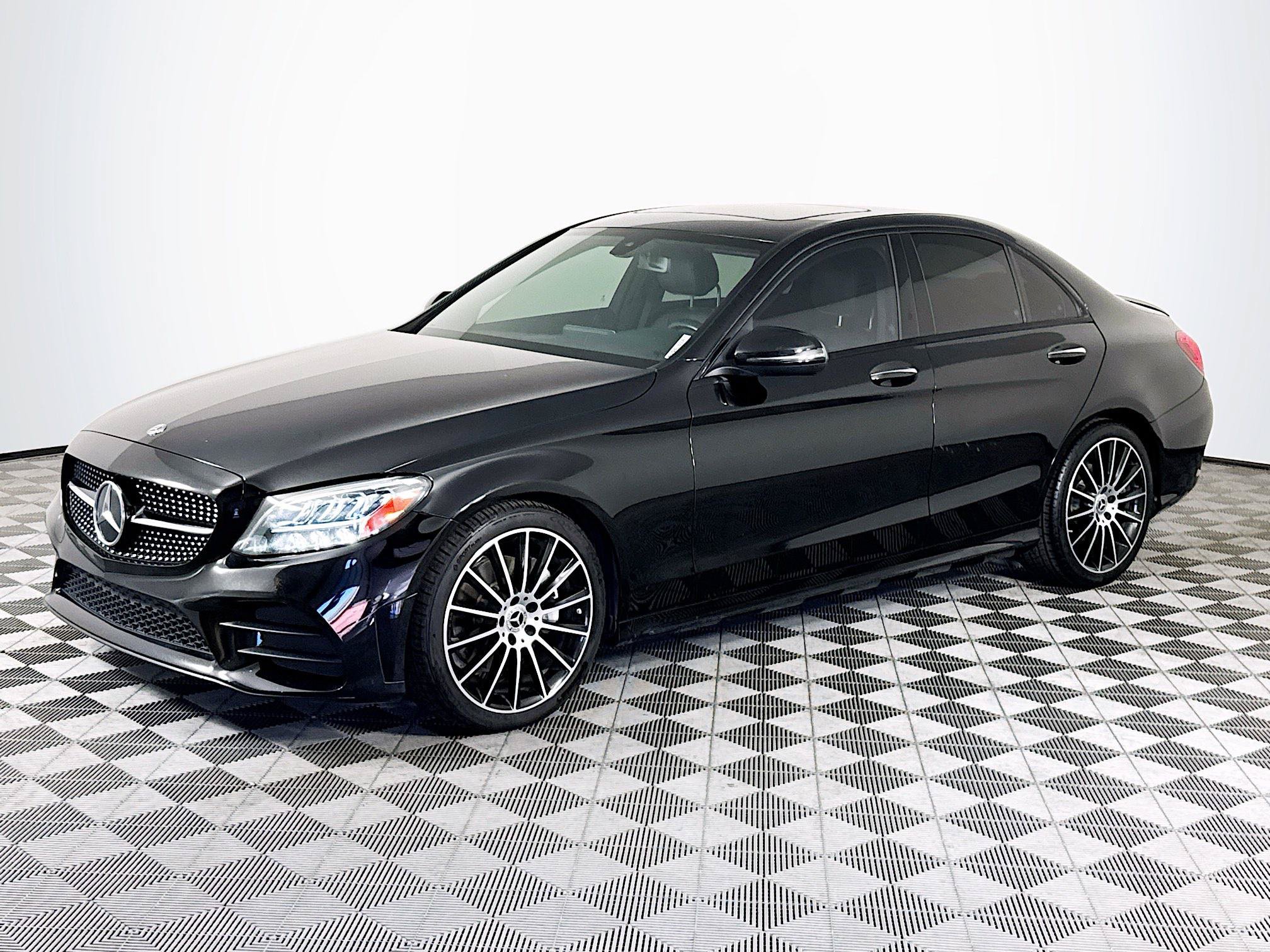 Used 2021 Mercedes-Benz C 300 Sedan image 4