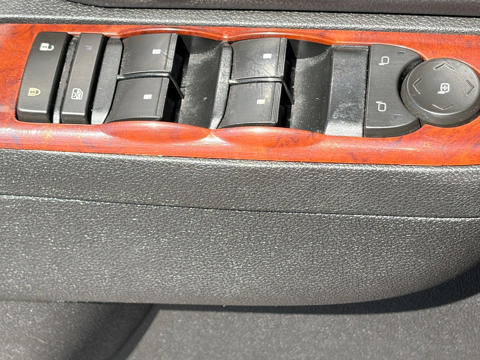 Used 2011 Chevrolet Suburban LS w/ Convenience Package 1 image 17