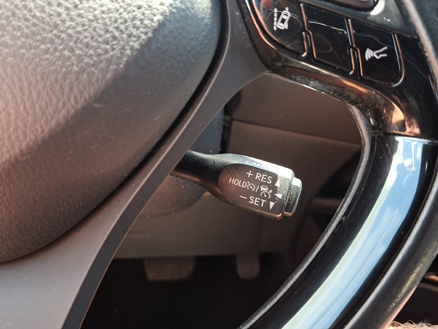 Used 2020 Toyota C-HR XLE FWD image 22