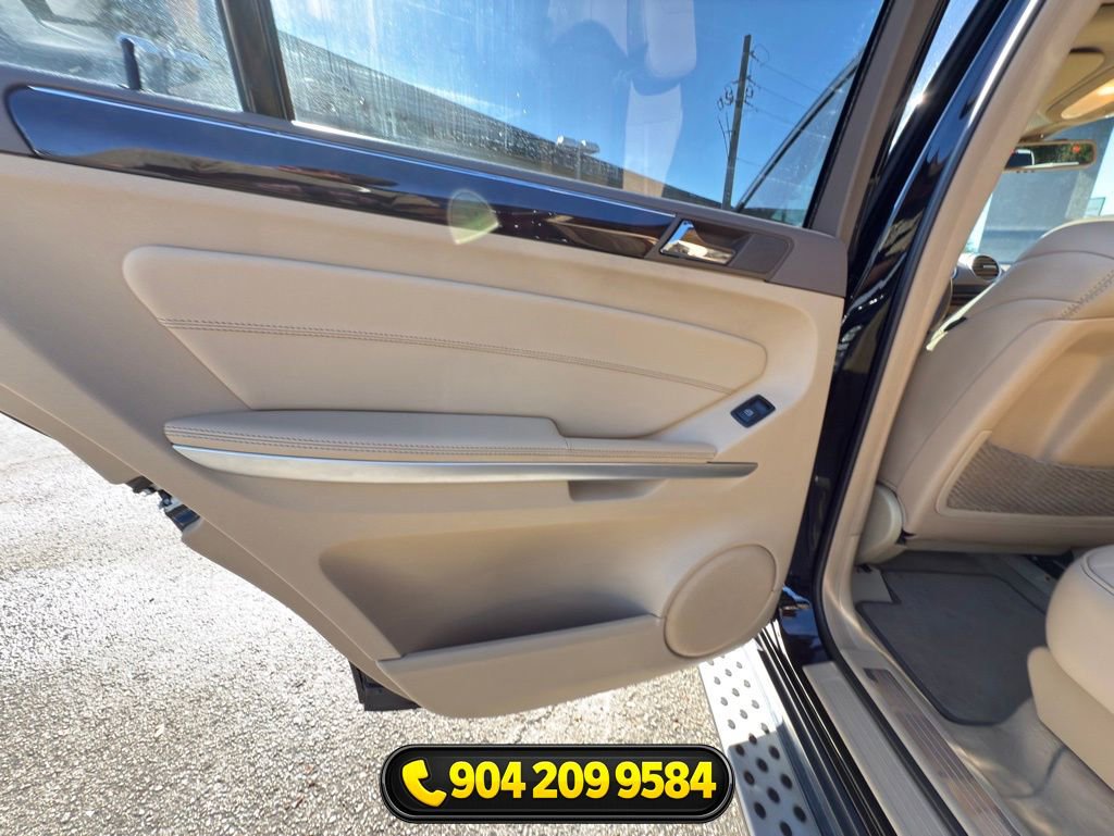 Used 2011 Mercedes-Benz GL 450 4MATIC image 31