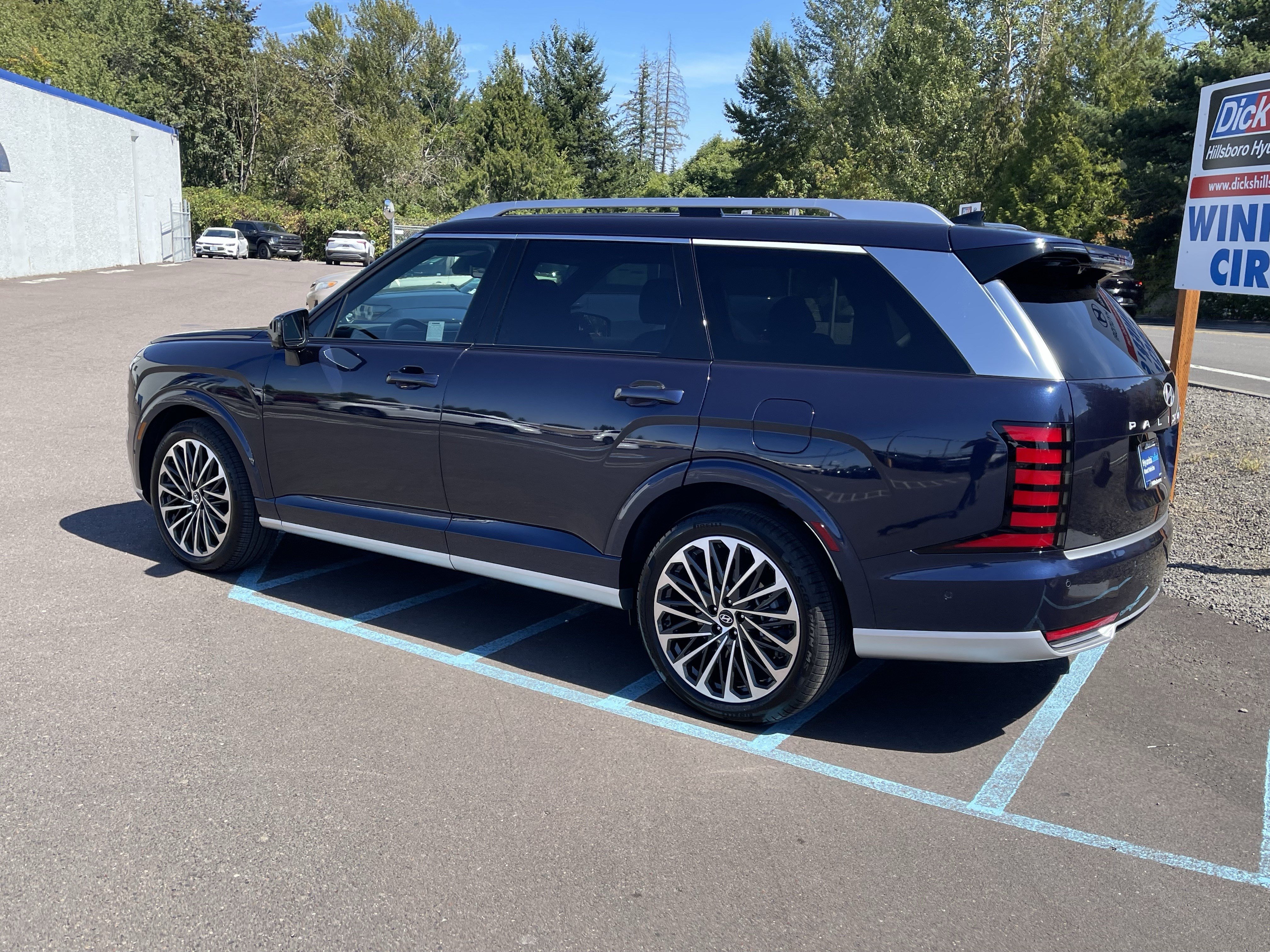Certified 2026 Hyundai Palisade Calligraphy AWD/4WD image 3