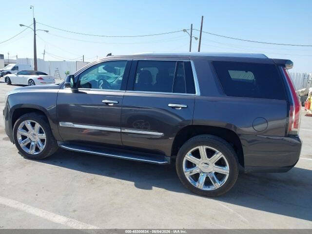 Used 2016 Cadillac Escalade Luxury RWD image 15