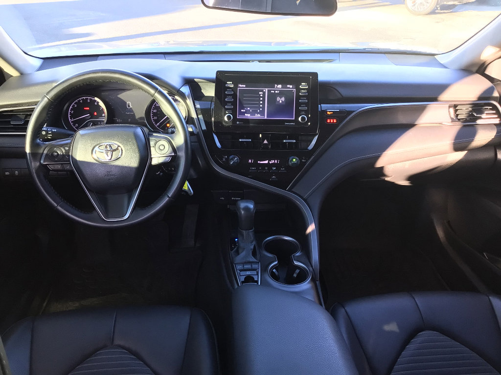 Used 2023 Toyota Camry SE w/ Blackout Package (TMS) image 14