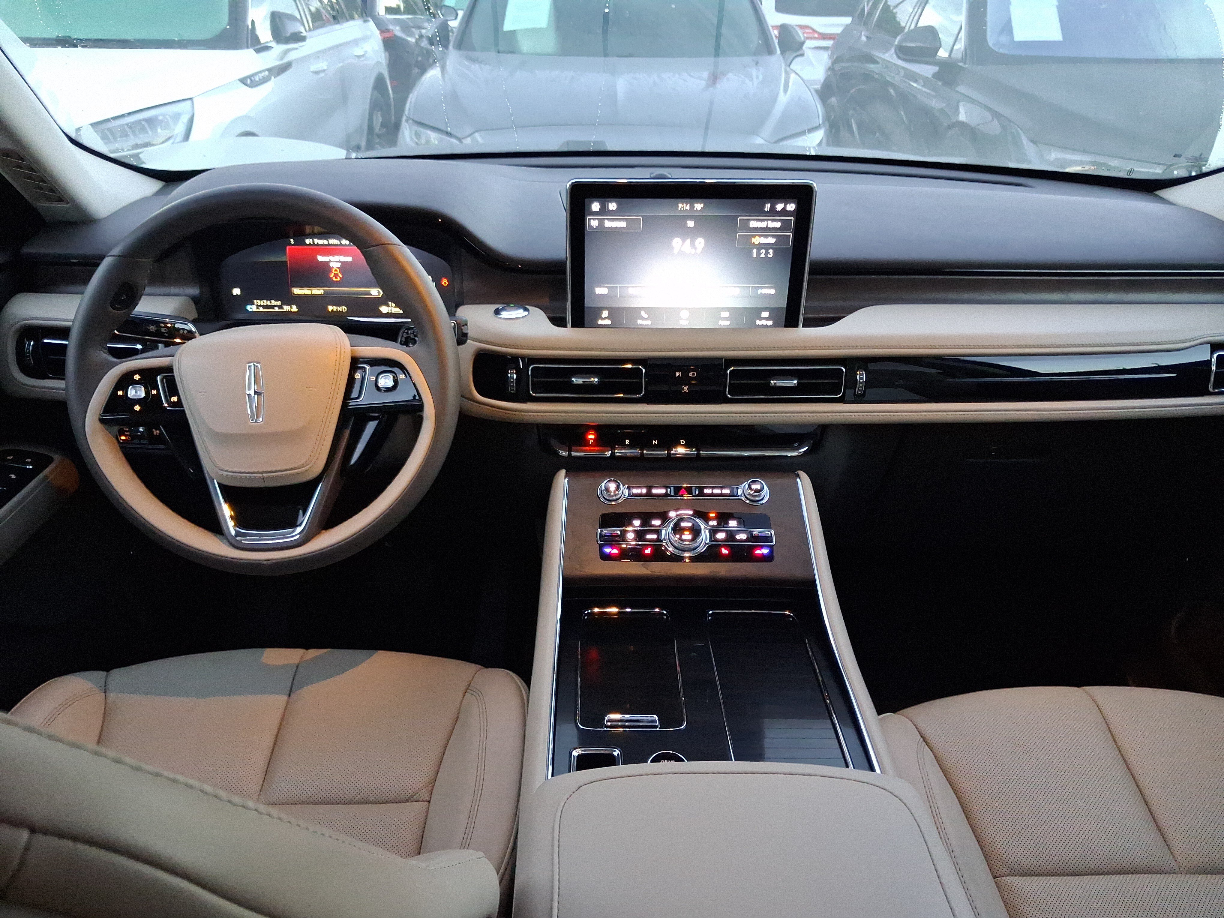 Certified 2024 Lincoln Aviator Reserve RWD image 7