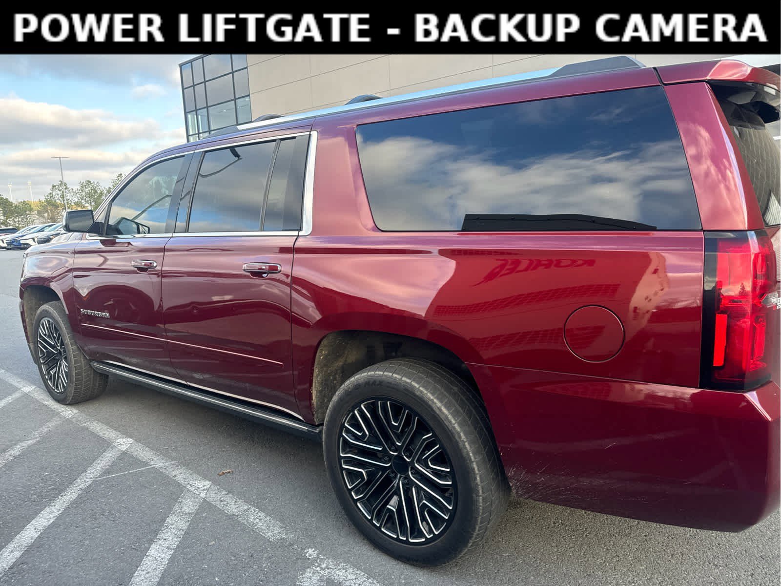 Used 2020 Chevrolet Suburban Premier w/ Max Trailering Package image 6