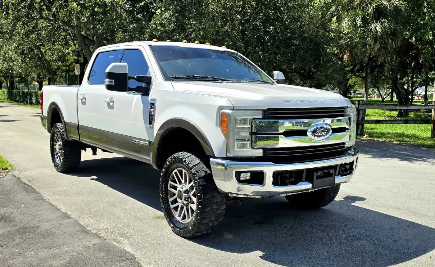 Used 2017 Ford F250 King Ranch w/ King Ranch Ultimate Package AWD/4WD image 1