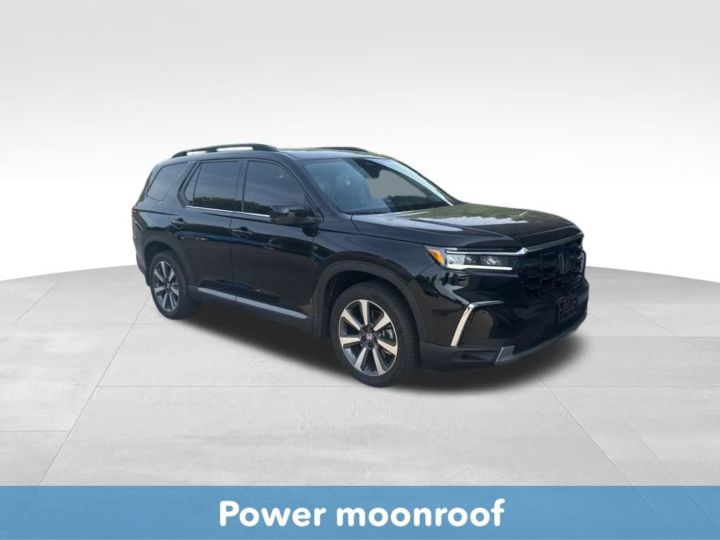 Used 2025 Honda Pilot Elite image 11