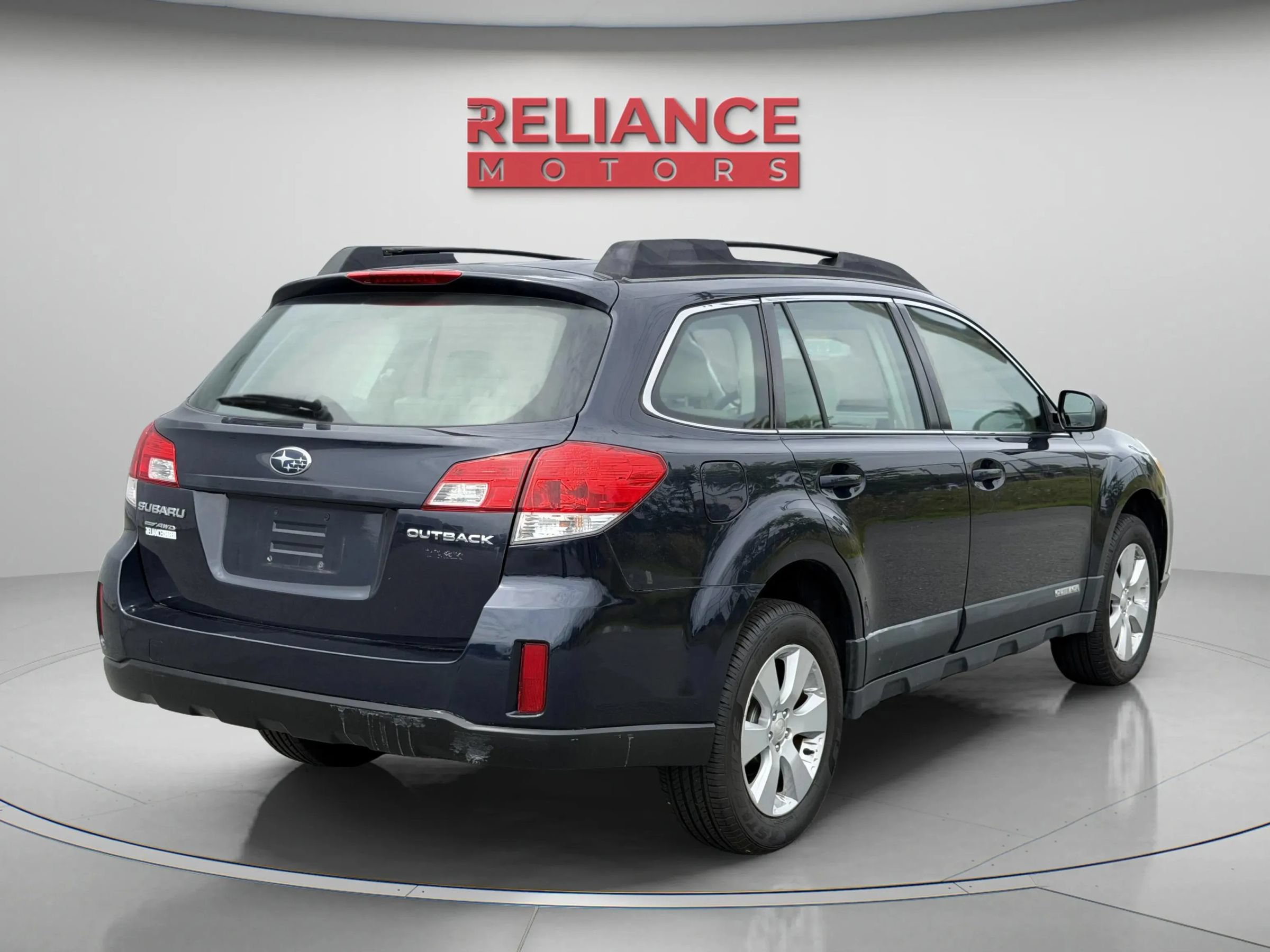 Used 2012 Subaru Outback 2.5i w/ Alloy Wheel Pkg AWD/4WD image 6