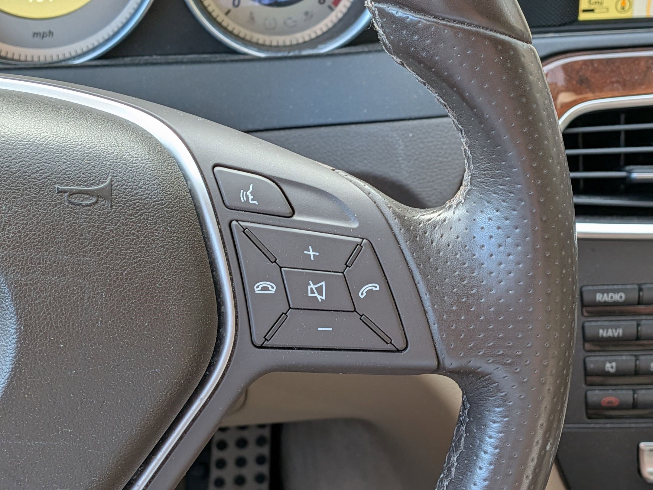 Used 2012 Mercedes-Benz C 300 4MATIC Sedan image 16