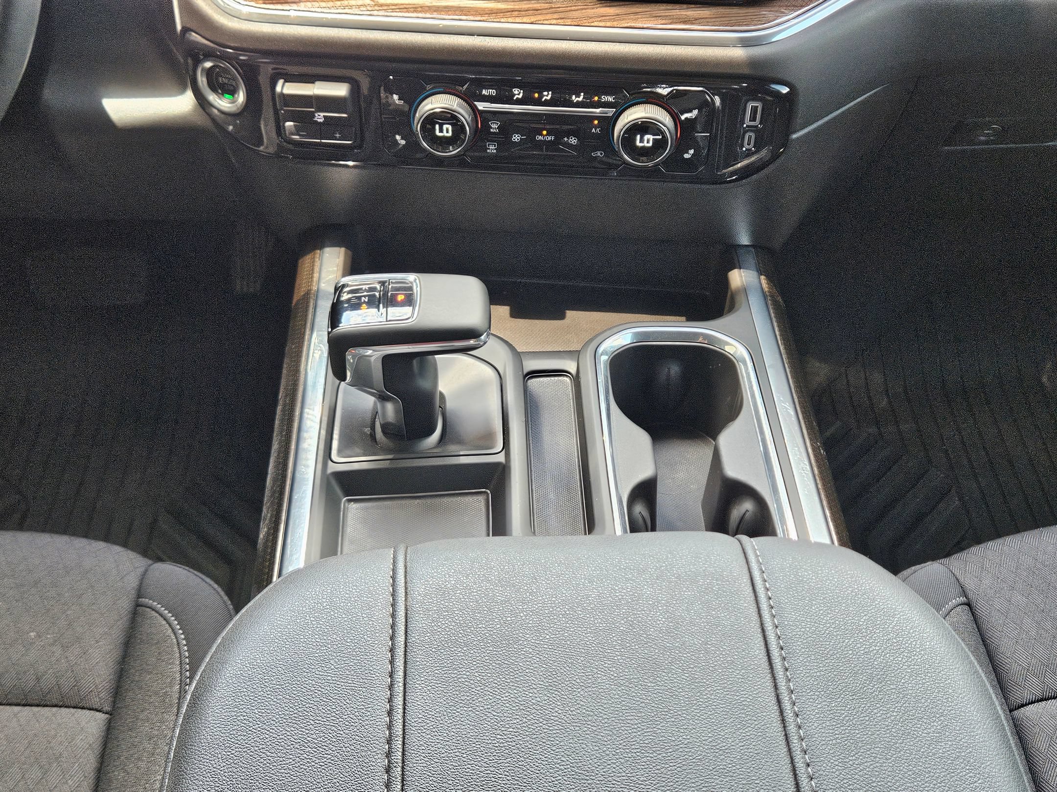 Used 2024 Chevrolet Silverado 1500 RST AWD/4WD image 12