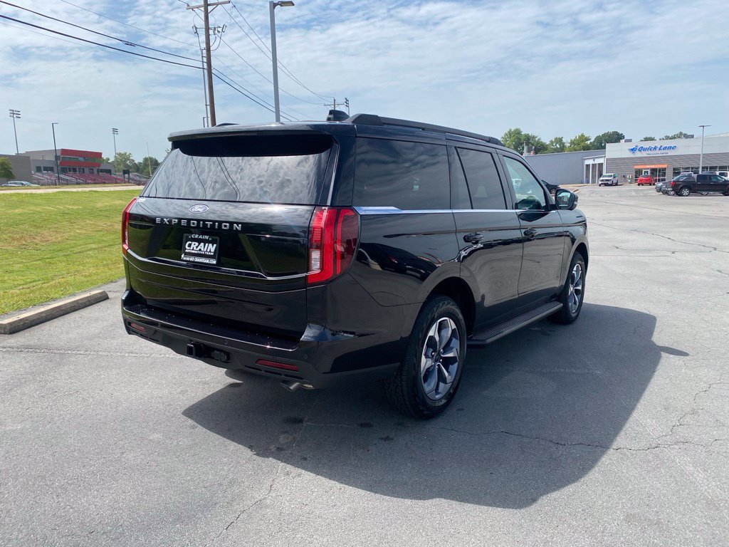 New 2027 Ford Expedition Active AWD/4WD image 7