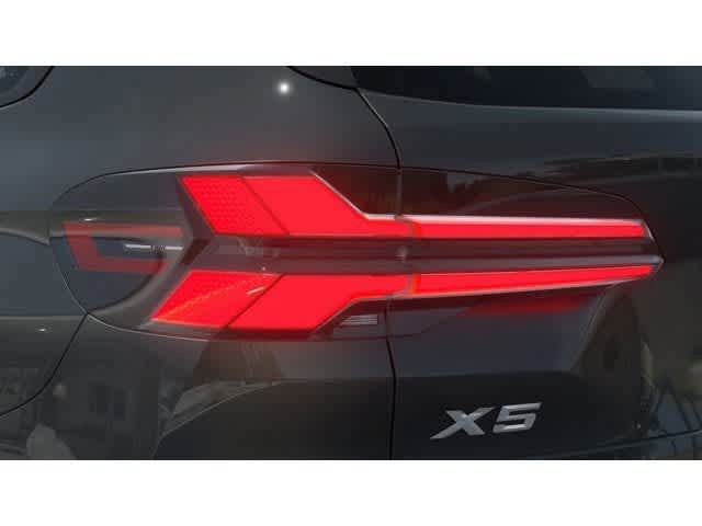 Used 2026 BMW X5 xDrive40i w/ M Sport Package image 8