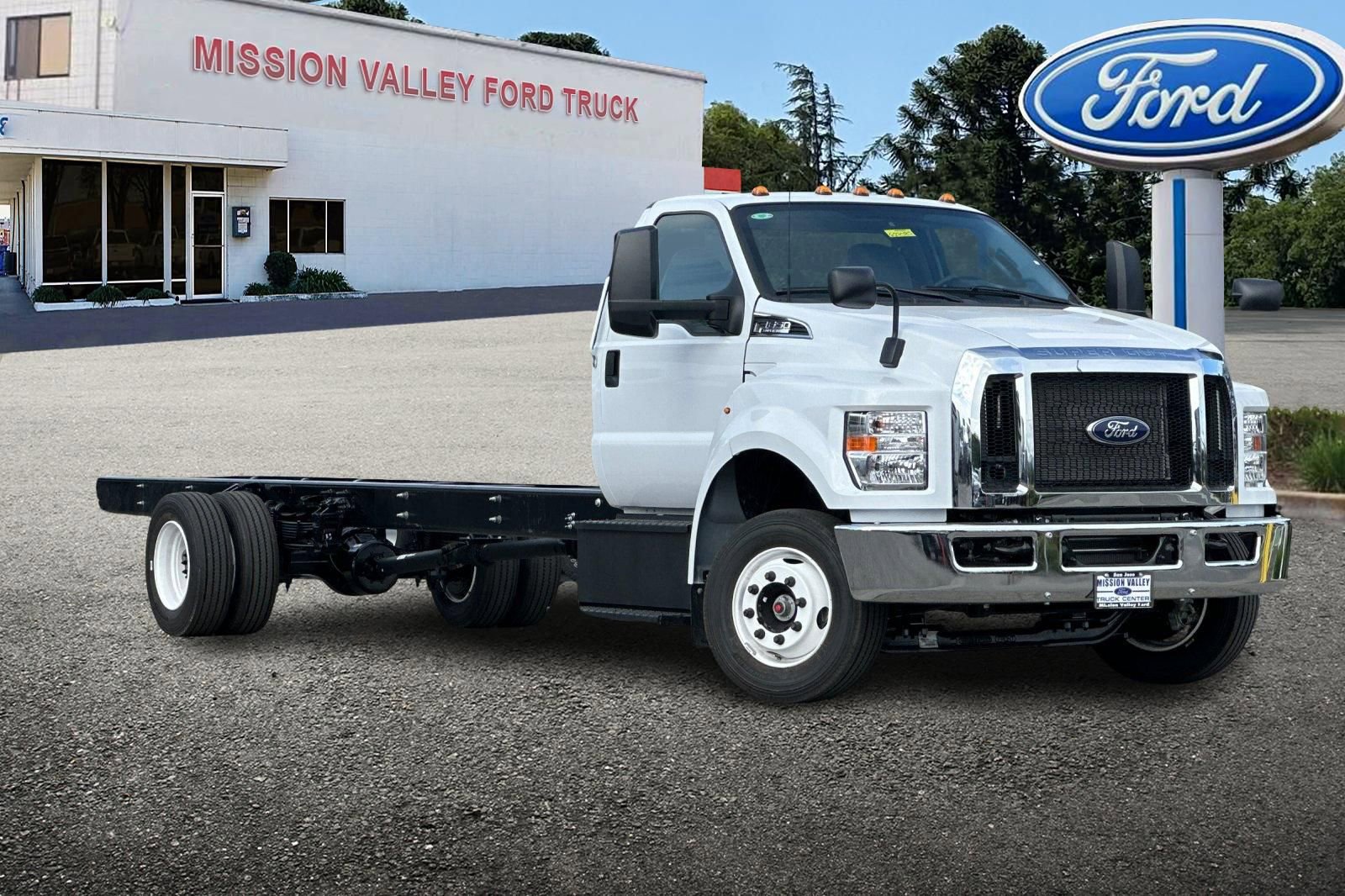 New 2027 Ford F650 2WD Regular Cab Super Duty image 2