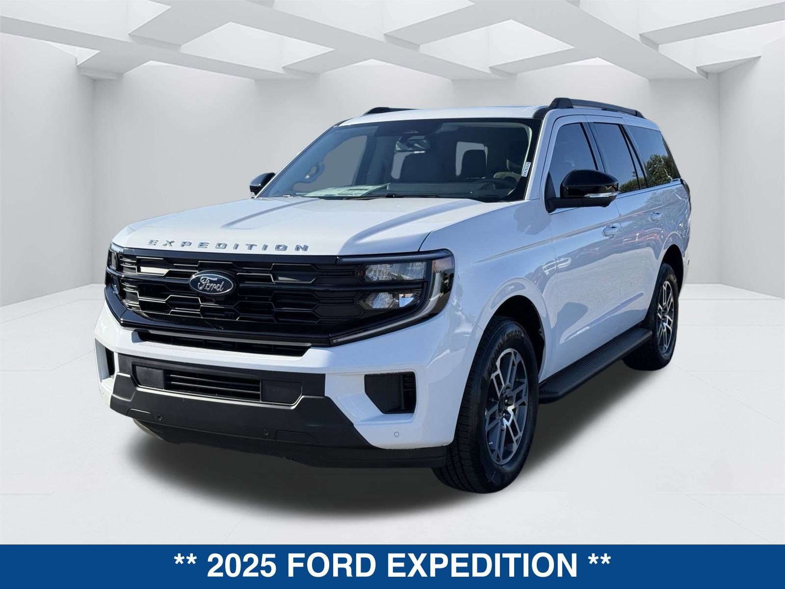 New 2025 Ford Expedition Active RWD image 8