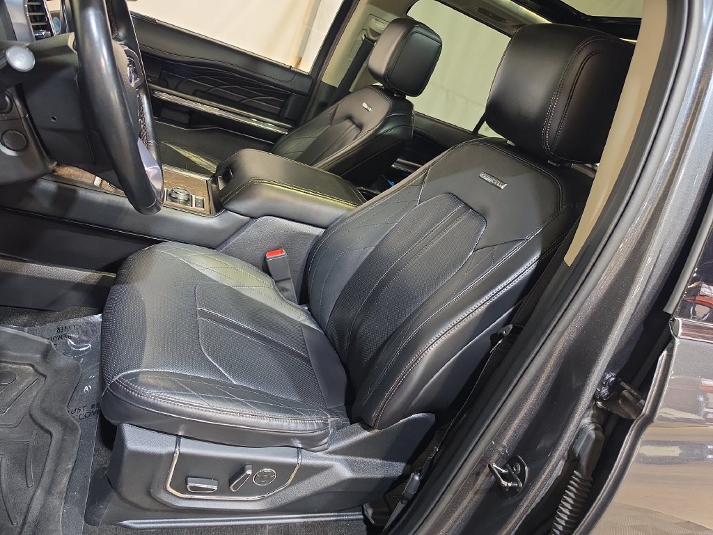 Used 2020 Ford Expedition Platinum AWD/4WD image 13
