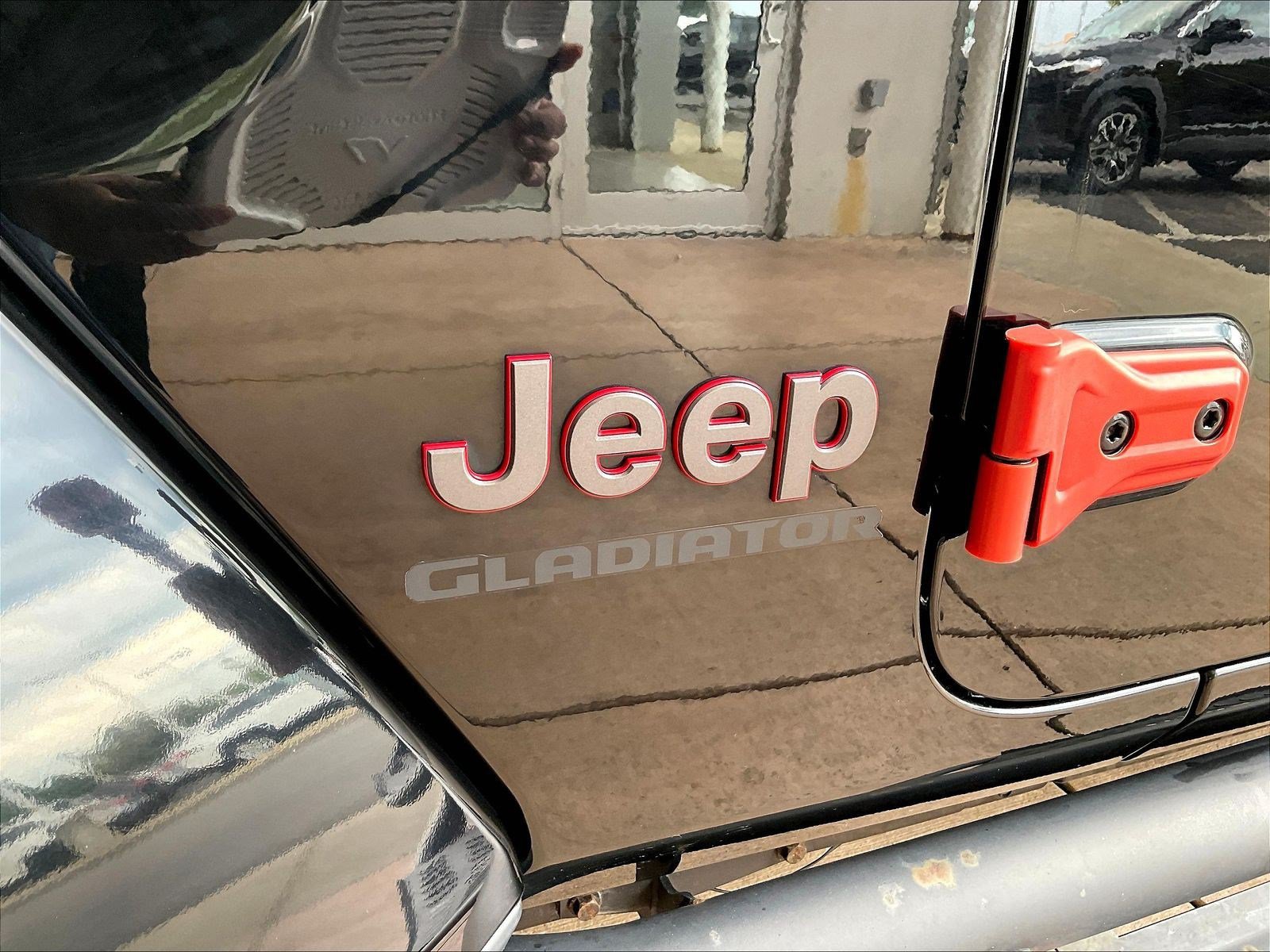 Used 2020 Jeep Gladiator Rubicon AWD/4WD image 25