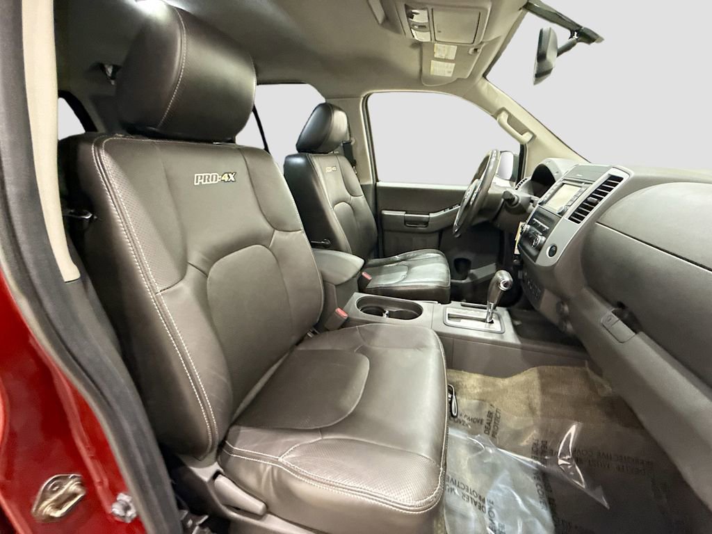 Used 2015 Nissan Xterra PRO-4X w/ Pro-4x Leather Package image 14