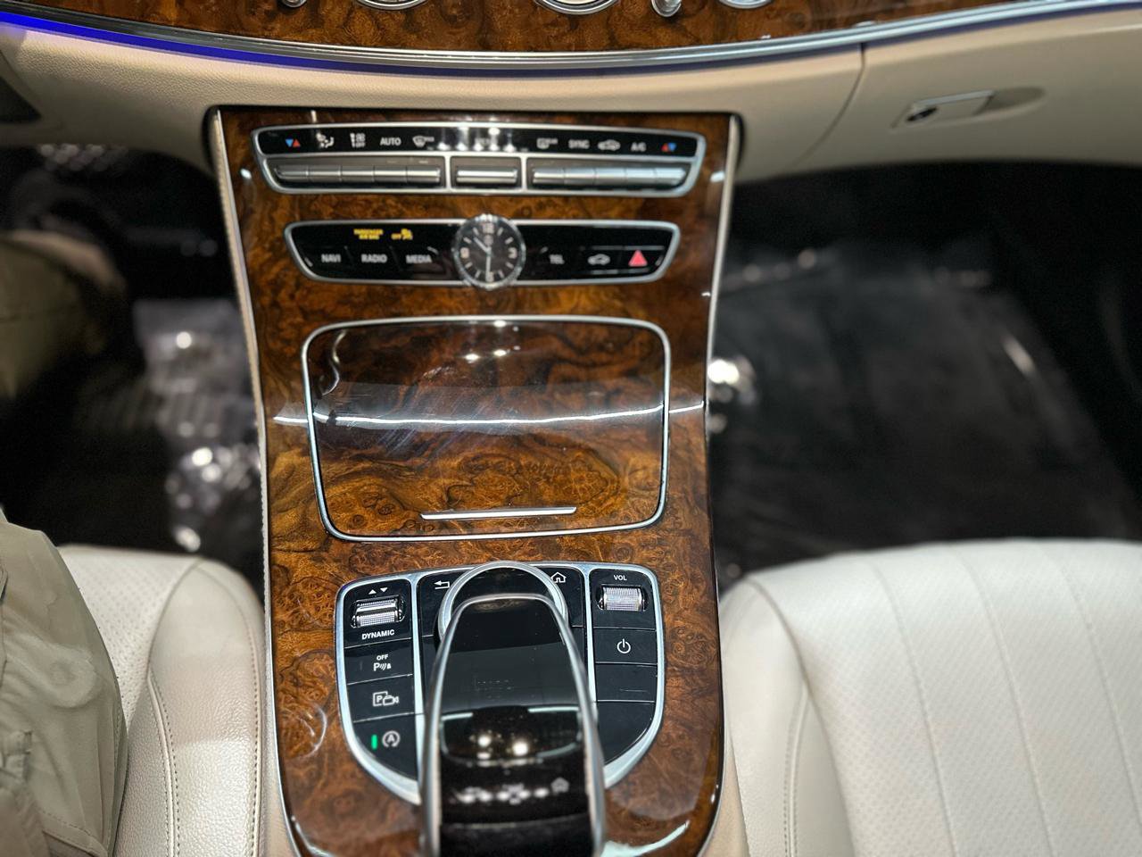 Used 2019 Mercedes-Benz E 300 4MATIC w/ Premium 1 Package image 25