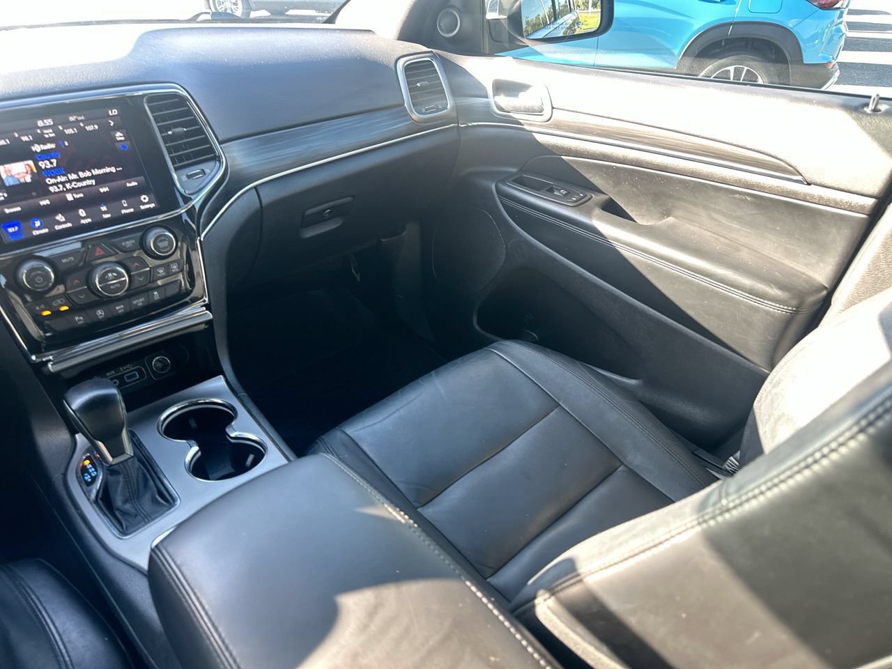 Used 2021 Jeep Grand Cherokee Limited AWD/4WD image 14