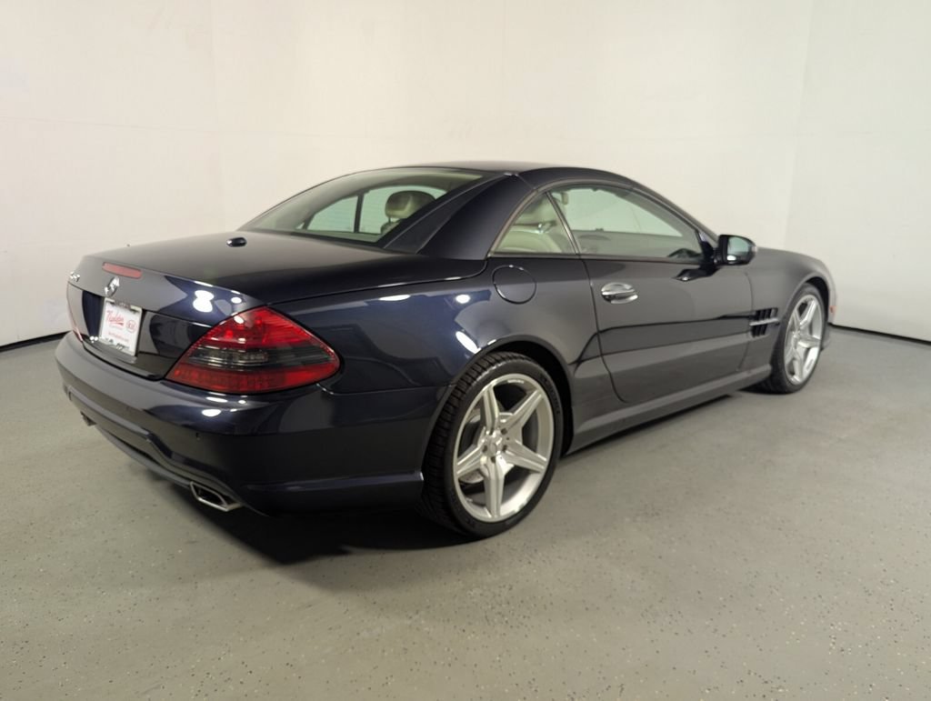 Used 2009 Mercedes-Benz SL 550 image 7