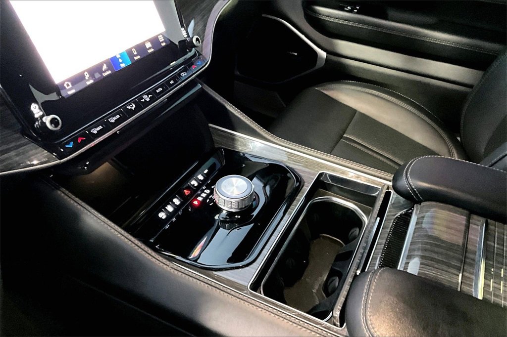 Used 2022 Jeep Wagoneer Series II image 16