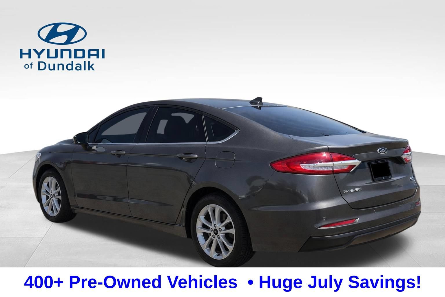 Used 2020 Ford Fusion SE FWD image 5