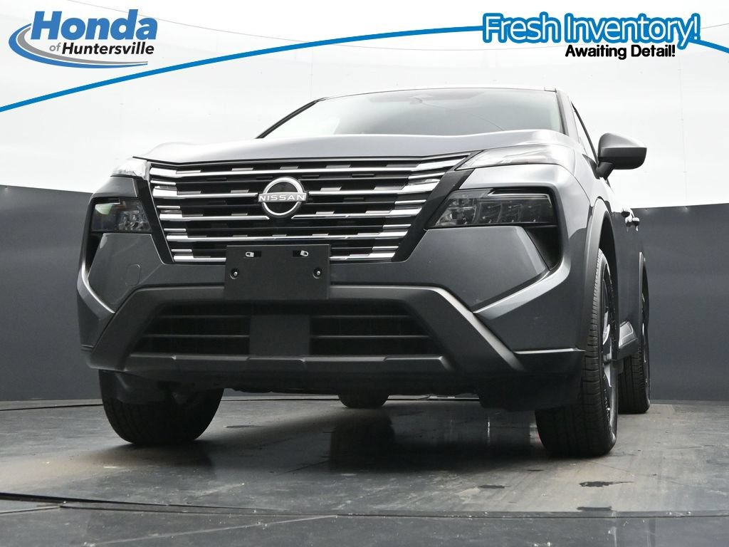 Used 2025 Nissan Rogue SV FWD image 27