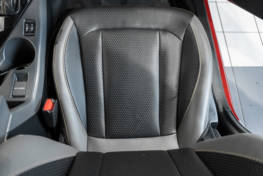 Used 2025 Subaru Crosstrek 2.5i Wilderness w/ Crosstrek Mirror Package AWD/4WD image 31