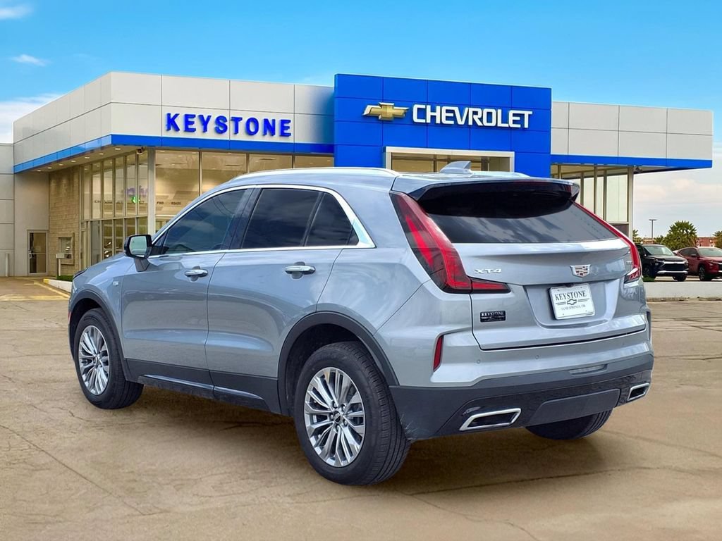 Used 2024 Cadillac XT4 Premium Luxury FWD image 6