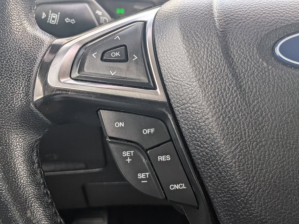 Used 2024 Ford Edge SEL AWD/4WD image 24