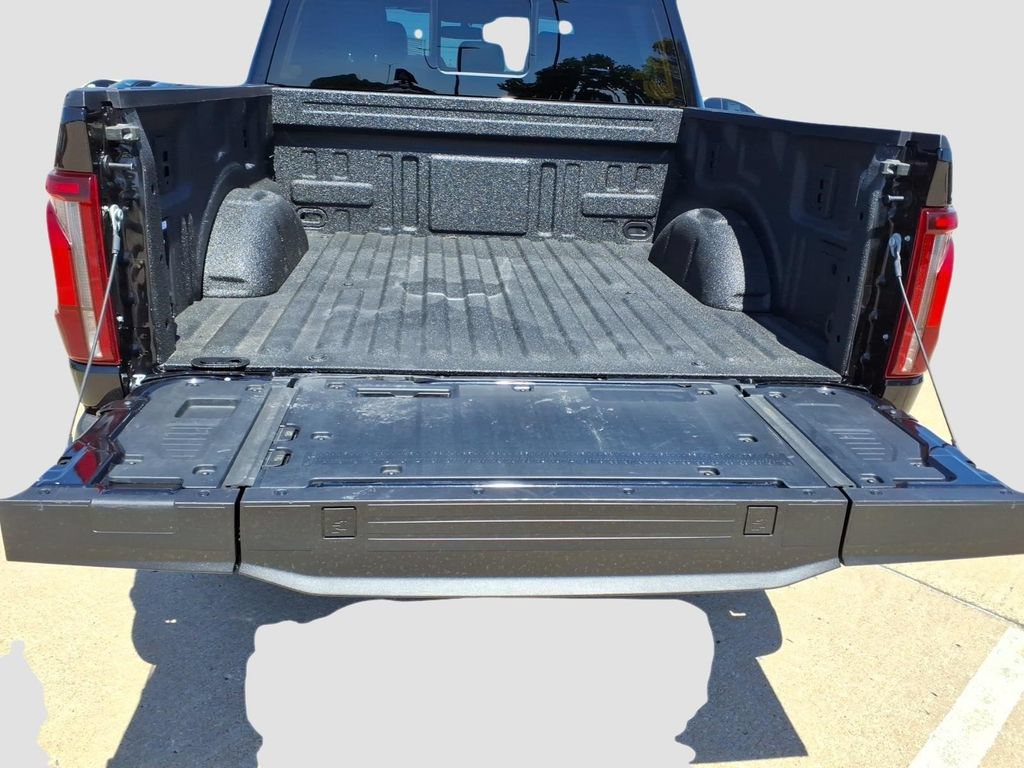 Certified 2025 Ford F150 Platinum w/ Equipment Group 702A High AWD/4WD image 28