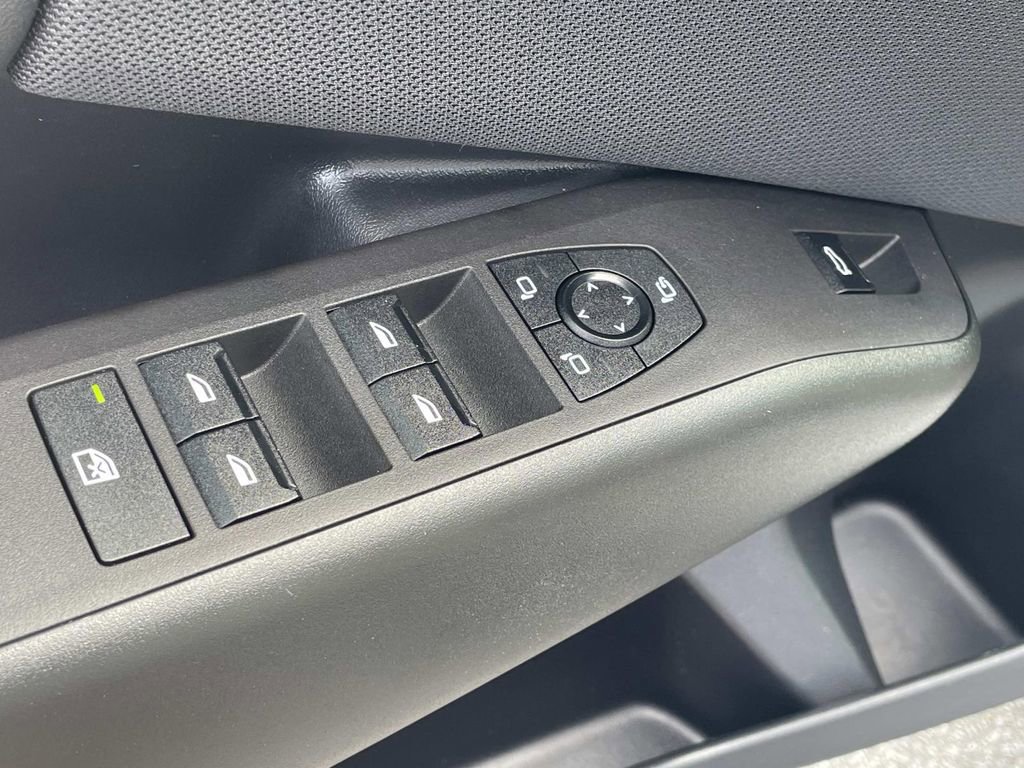 Used 2025 BMW X3 xDrive30i w/ Convenience Package image 16