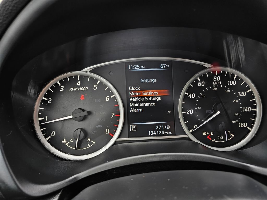 Used 2017 Nissan Sentra SR w/ Electronics Package FWD image 26
