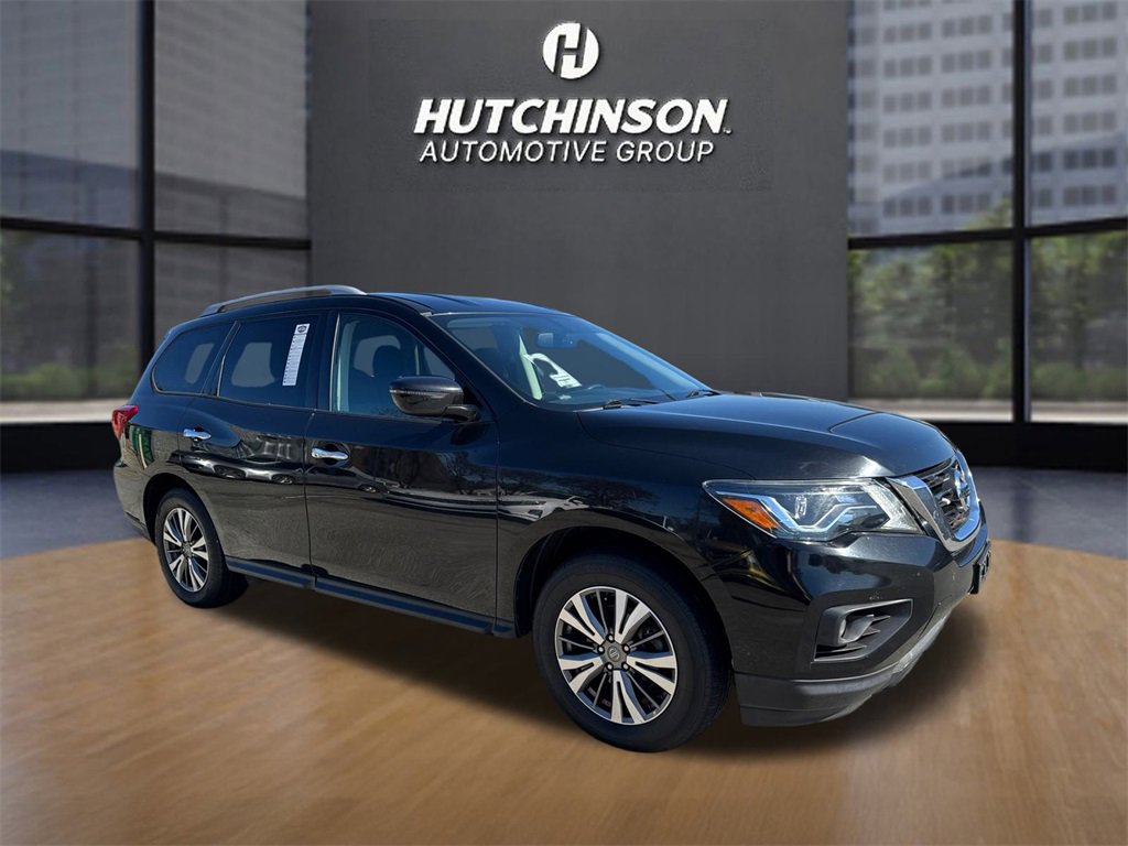 Used 2020 Nissan Pathfinder SV