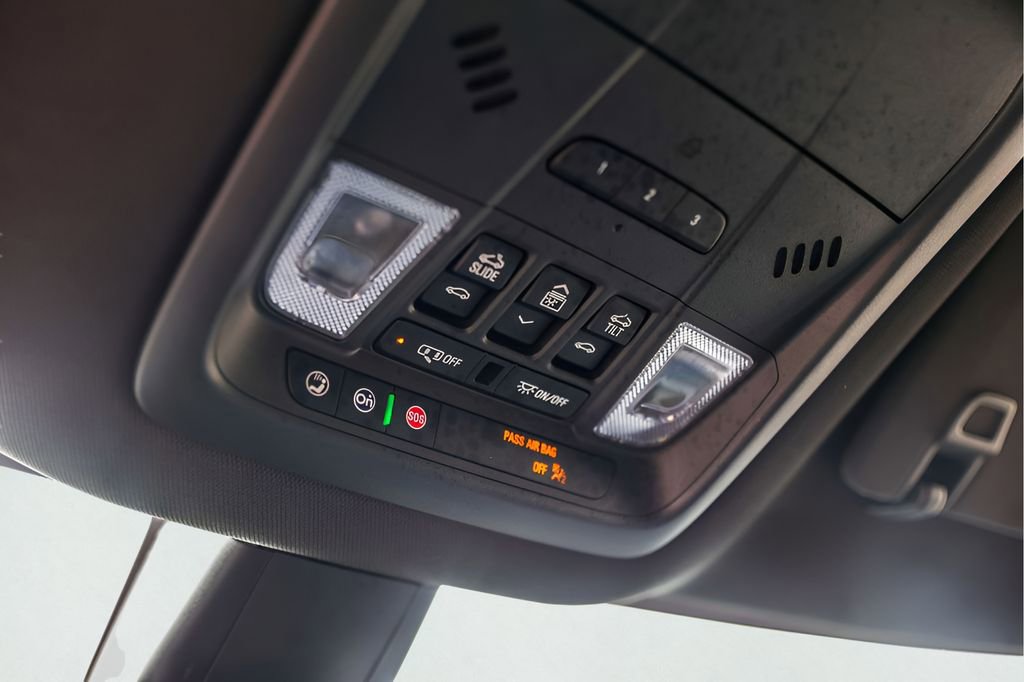 Used 2023 Buick Enclave Essence w/ Experience Buick Package image 24