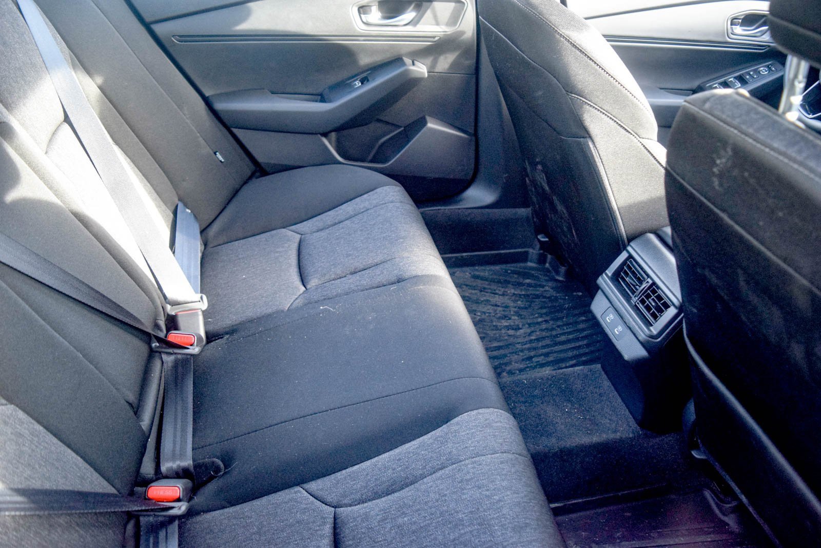 Used 2025 Honda Accord SE image 9