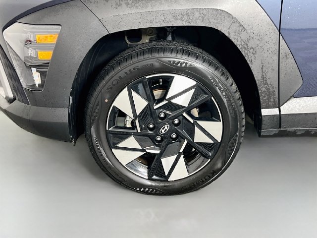 Used 2025 Hyundai Kona SEL AWD/4WD image 22