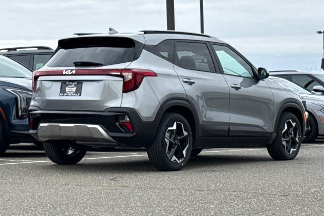 New 2026 Kia Seltos S FWD image 5