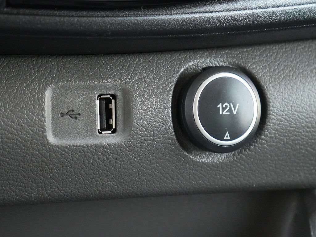 Used 2022 Ford Transit 150 Low Roof AWD image 47