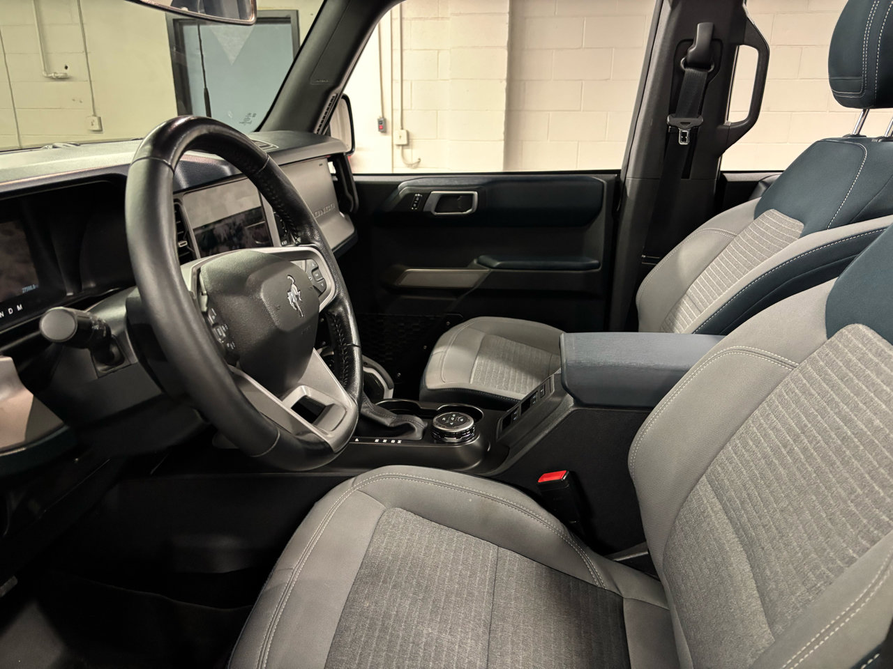 Used 2023 Ford Bronco Outer Banks image 21