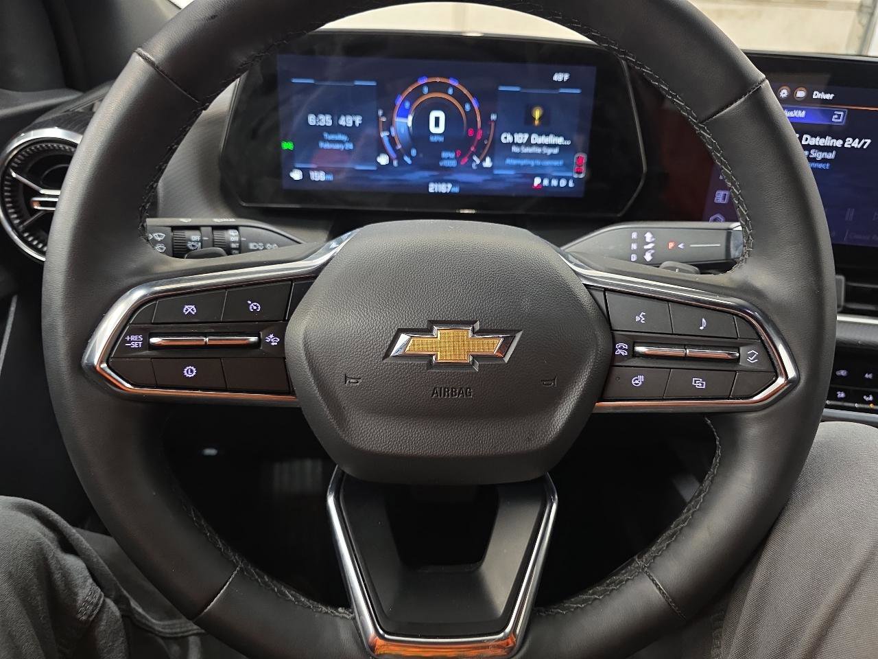 Used 2025 Chevrolet Equinox LT image 50