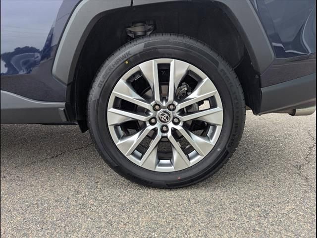 Used 2023 Toyota RAV4 XLE Premium image 79