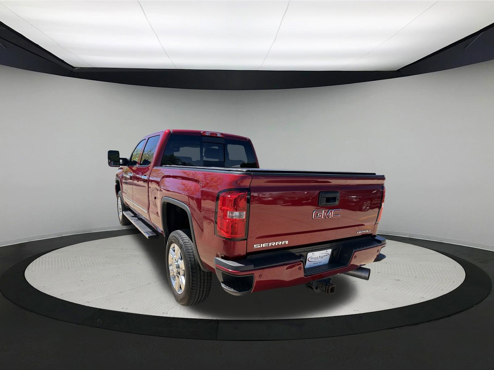 Used 2019 GMC Sierra 2500 Denali w/ Duramax Plus Package AWD/4WD image 5