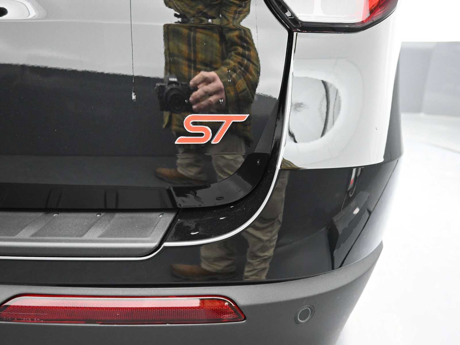 New 2026 Ford Explorer ST w/ Sun And Sound Package image 20